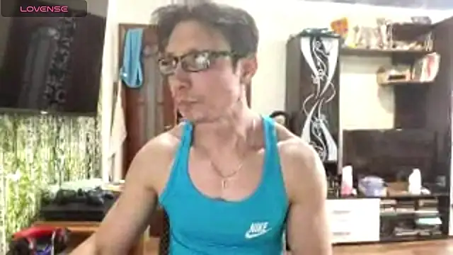 Snapshot of Carl_ice chatting on March 4, 2026, 5:37 am Carl ice online show from March 4, 2026, 5:37 am