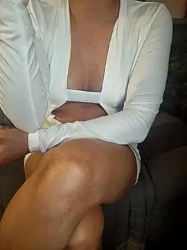Snapshot of stellina8 chatting on May 25, 2026, 5:22 pm stellina8 online show from May 25, 2026, 5:22 pm