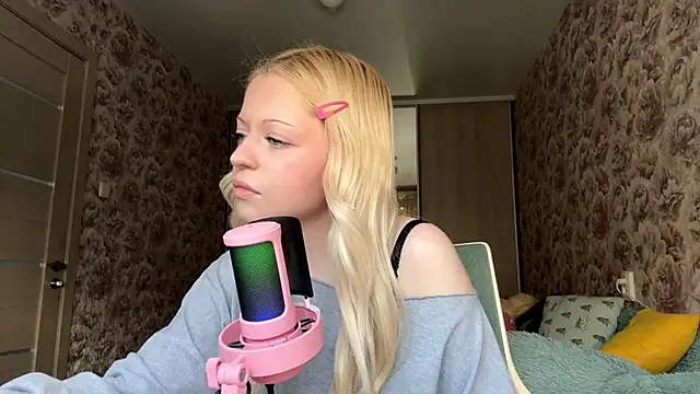 JeneeBIanks online show from February 21, 2026, 11:12 am