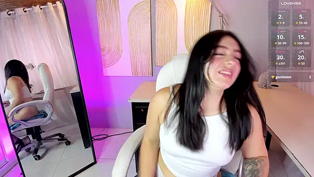 Snapshot of chatting on March 30, 2026, 4:30 pm online show from March 30, 2026, 4:30 pm