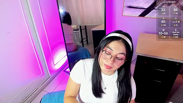 Snapshot of chatting on April 6, 2026, 4:52 pm online show from April 6, 2026, 4:52 pm