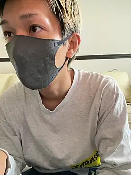 Snapshot of Yumemiru-k chatting on June 29, 2026, 2:18 am Yumemiru-k online show from June 29, 2026, 2:18 am