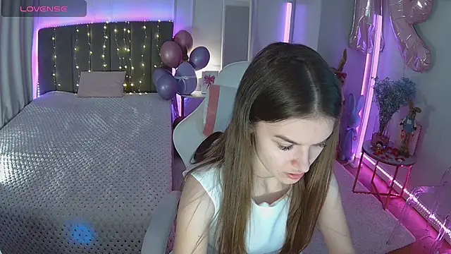 Ann Wood online show from April 2, 2026, 6:53 am