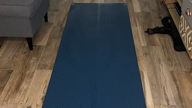 Snapshot of JuliaLuHot80 chatting on February 20, 2026, 10:06 am JuliaLuHot80 online show from February 20, 2026, 10:06 am