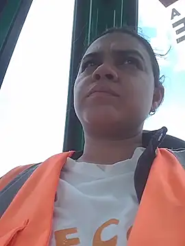 Snapshot of mar_coral2 chatting on April 10, 2026, 5:09 pm mar coral2 online show from April 10, 2026, 5:09 pm