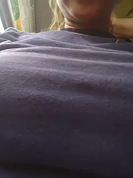 Snapshot of mar_coral2 chatting on March 11, 2026, 6:24 pm mar coral2 online show from March 11, 2026, 6:24 pm