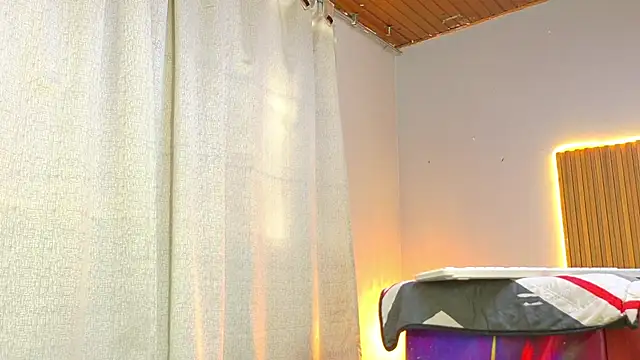 Snapshot of CIccioline_pussyGolden chatting on March 4, 2026, 8:27 pm CIccioline pussyGolden online show from March 4, 2026, 8:27 pm