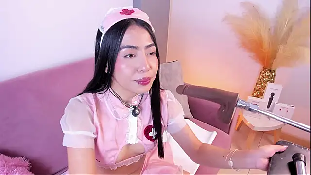 Snapshot of Valecute_ chatting on May 7, 2026, 8:01 pm Valecute online show from May 7, 2026, 8:01 pm
