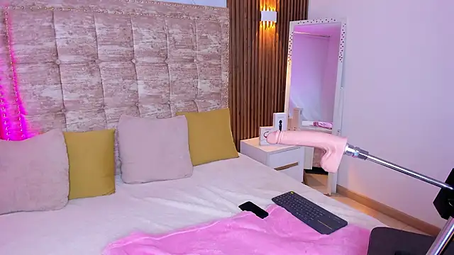 Snapshot of Valecute_ chatting on March 4, 2026, 12:46 pm Valecute online show from March 4, 2026, 12:46 pm