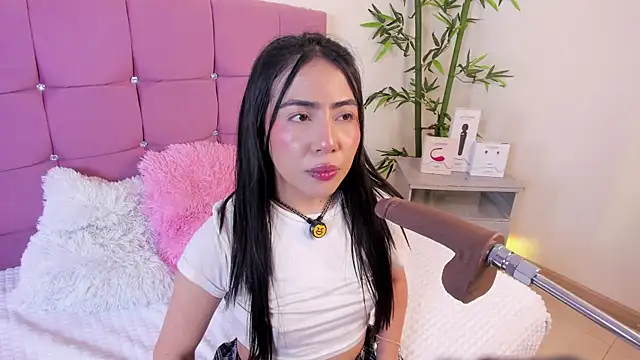 Snapshot of Valecute_ chatting on May 11, 2026, 7:55 pm Valecute online show from May 11, 2026, 7:55 pm