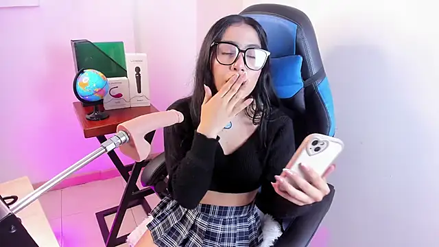 Snapshot of Valecute_ chatting on April 9, 2026, 8:26 pm Valecute online show from April 9, 2026, 8:26 pm