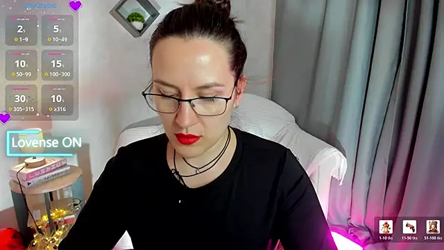 Snapshot of asti_bubbles chatting on May 17, 2026, 7:08 am asti bubbles online show from May 17, 2026, 7:08 am