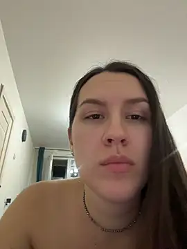 Snapshot of asti_bubbles chatting on April 8, 2026, 2:29 pm asti bubbles online show from April 8, 2026, 2:29 pm