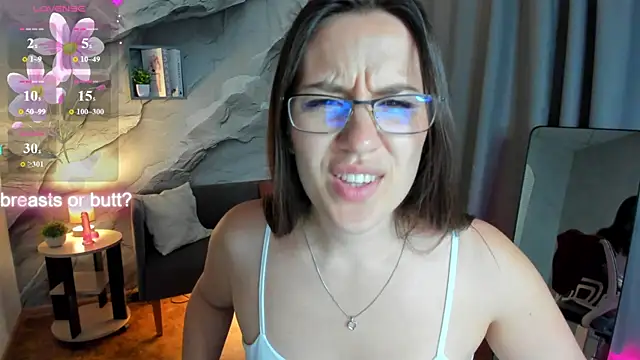 Snapshot of asti_bubbles chatting on June 28, 2026, 1:34 am asti bubbles online show from June 28, 2026, 1:34 am