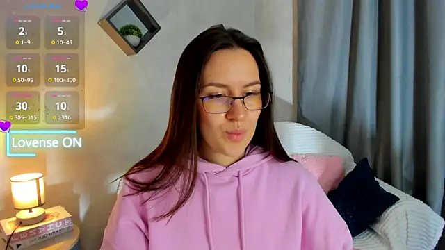 Snapshot of asti_bubbles chatting on April 7, 2026, 1:40 am asti bubbles online show from April 7, 2026, 1:40 am