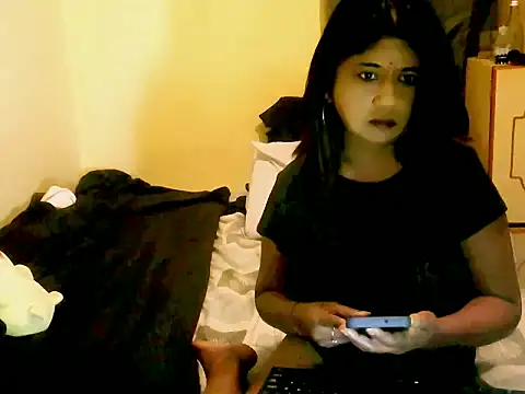 IndianPleasures21 online show from April 21, 2026, 6:14 pm