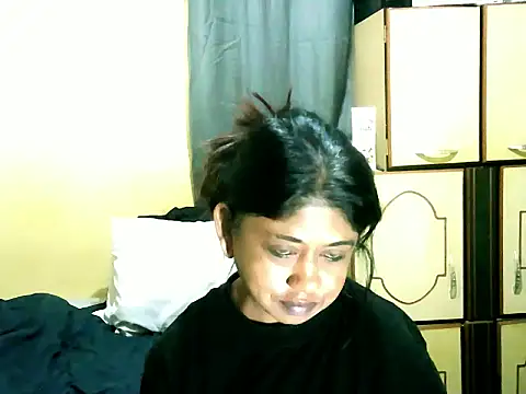 Snapshot of IndianPleasures21 chatting on May 26, 2026, 5:27 am IndianPleasures21 online show from May 26, 2026, 5:27 am