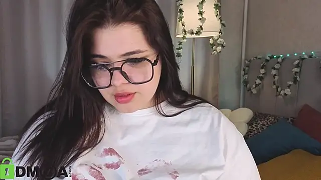 Snapshot of Annet_Nel1son chatting on May 20, 2026, 2:08 am Annet Nel1son online show from May 20, 2026, 2:08 am