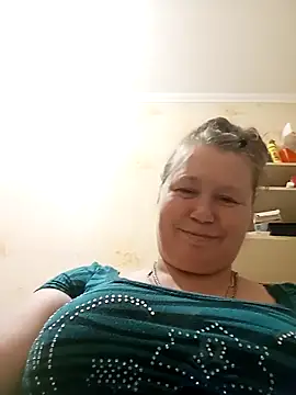 KiraStanton online show from March 25, 2026, 10:41 pm