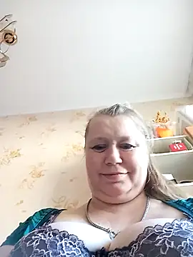 Snapshot of KiraStanton chatting on April 25, 2026, 5:21 am KiraStanton online show from April 25, 2026, 5:21 am