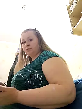 KiraStanton online show from March 27, 2026, 7:04 pm