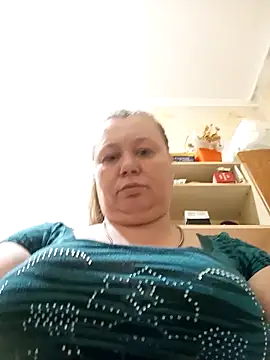 Snapshot of KiraStanton chatting on May 13, 2026, 9:22 pm KiraStanton online show from May 13, 2026, 9:22 pm