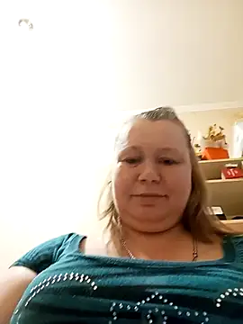 Snapshot of KiraStanton chatting on April 24, 2026, 5:15 pm KiraStanton online show from April 24, 2026, 5:15 pm