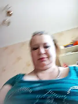 Snapshot of KiraStanton chatting on April 11, 2026, 9:02 am KiraStanton online show from April 11, 2026, 9:02 am