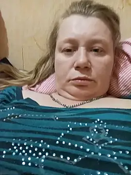 Snapshot of KiraStanton chatting on May 17, 2026, 12:21 am KiraStanton online show from May 17, 2026, 12:21 am