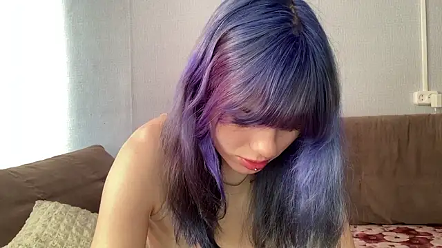 Snapshot of Emmibrilson chatting on March 14, 2026, 11:05 am Emmibrilson online show from March 14, 2026, 11:05 am