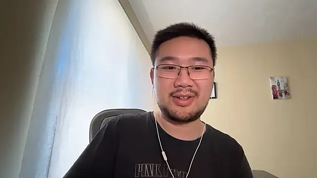 Snapshot of jasonryu2025 chatting on April 25, 2026, 1:41 pm jasonryu2025 online show from April 25, 2026, 1:41 pm