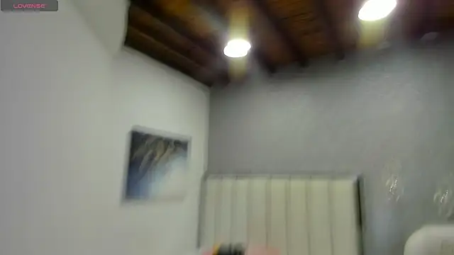 Snapshot of Ambarr_Moon_ chatting on April 28, 2026, 7:29 pm Ambarr Moon online show from April 28, 2026, 7:29 pm