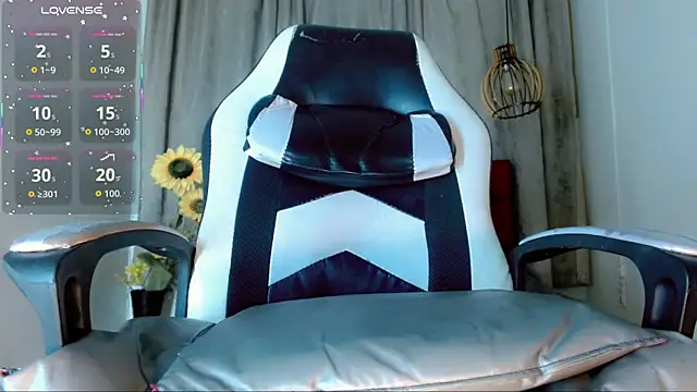 Snapshot of Abby_White__ chatting on February 28, 2026, 11:32 am Abby White online show from February 28, 2026, 11:32 am