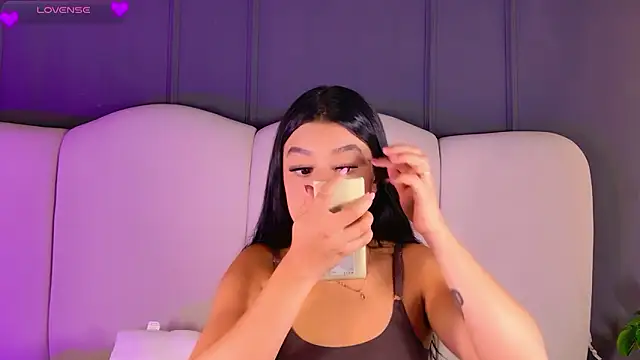 BrunaMonroee online show from March 20, 2026, 2:07 pm