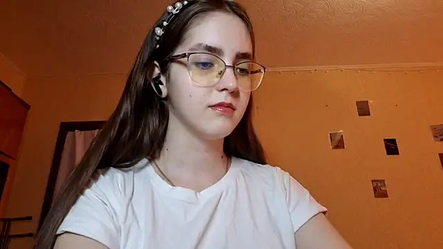 Snapshot of Katelemon chatting on March 8, 2026, 12:30 pm Katelemon online show from March 8, 2026, 12:30 pm