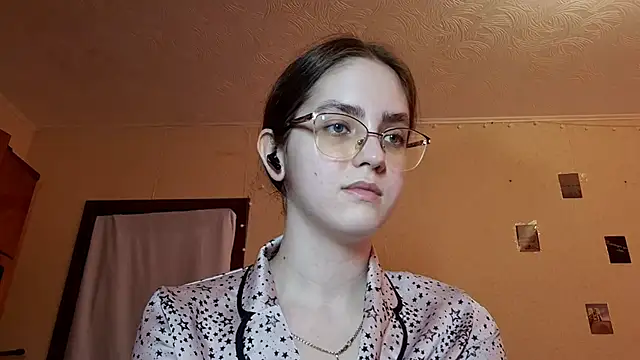 Snapshot of Katelemon chatting on April 3, 2026, 11:16 am Katelemon online show from April 3, 2026, 11:16 am