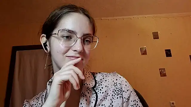 Katelemon online show from April 30, 2026, 9:16 am