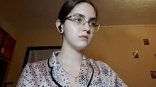 Snapshot of Katelemon chatting on March 27, 2026, 2:18 pm Katelemon online show from March 27, 2026, 2:18 pm