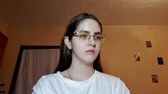 Snapshot of Katelemon chatting on April 2, 2026, 7:26 am Katelemon online show from April 2, 2026, 7:26 am