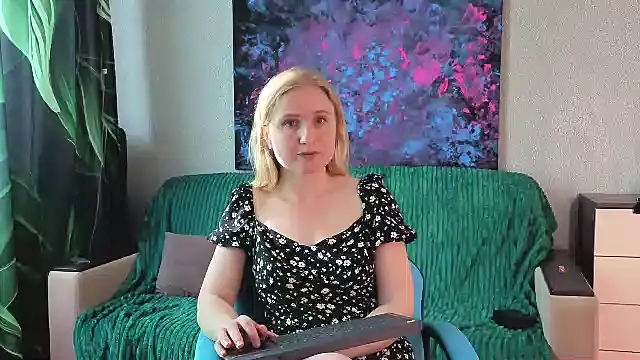 Snapshot of Lanavi_Smile chatting on July 30, 2026, 6:23 am Lanavi Smile online show from July 30, 2026, 6:23 am
