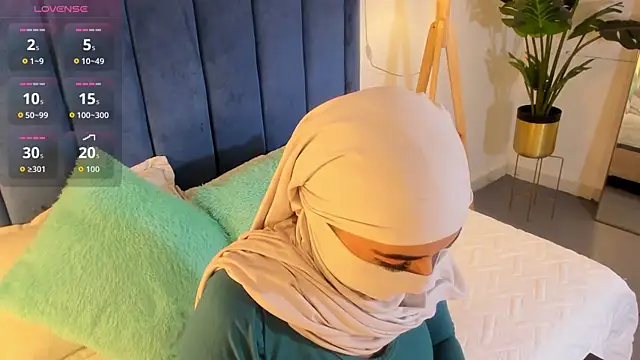 Snapshot of _jamiila chatting on March 10, 2026, 6:34 pm jamiila online show from March 10, 2026, 6:34 pm