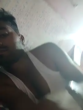 Snapshot of Fantasy_King_3939 chatting on April 4, 2026, 9:21 pm Fantasy King 3939 online show from April 4, 2026, 9:21 pm