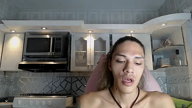 Snapshot of CrisOzzz chatting on March 10, 2026, 6:23 pm CrisOzzz online show from March 10, 2026, 6:23 pm