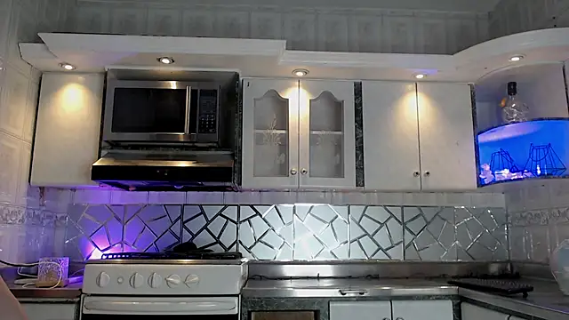 Snapshot of CrisOzzz chatting on March 17, 2026, 5:38 pm CrisOzzz online show from March 17, 2026, 5:38 pm