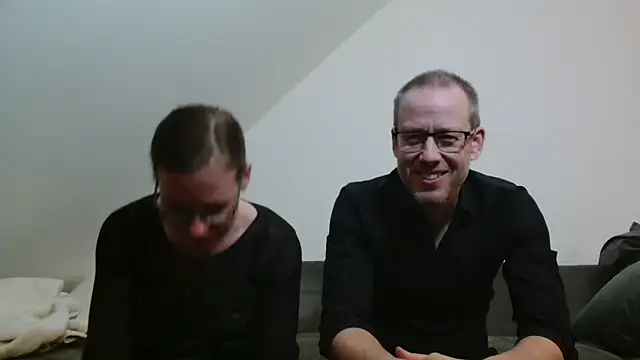 Lost in lace online show from March 13, 2026, 7:08 pm