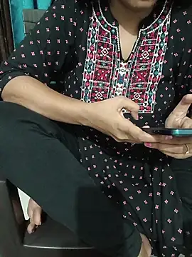 Snapshot of Queenlipx chatting on March 16, 2026, 3:04 pm Queenlipx online show from March 16, 2026, 3:04 pm