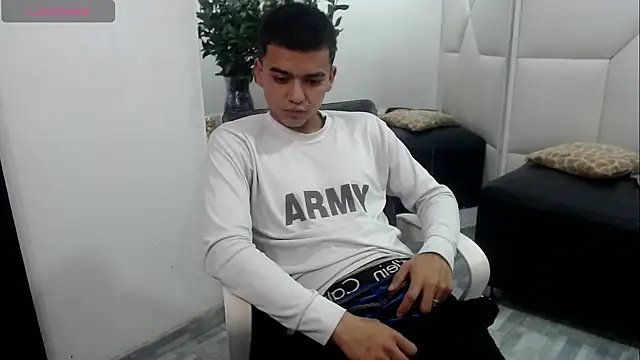 SanttiiBuck online show from February 25, 2026, 12:16 pm