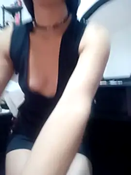 sandy 11  online show from March 11, 2026, 4:12 pm