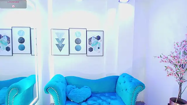 Snapshot of Chloe_meoww chatting on July 1, 2026, 12:05 pm Chloe meoww online show from July 1, 2026, 12:05 pm