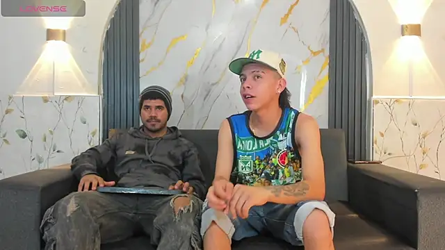 Snapshot of Latins_on_fire chatting on June 12, 2026, 12:25 pm Latins on fire online show from June 12, 2026, 12:25 pm
